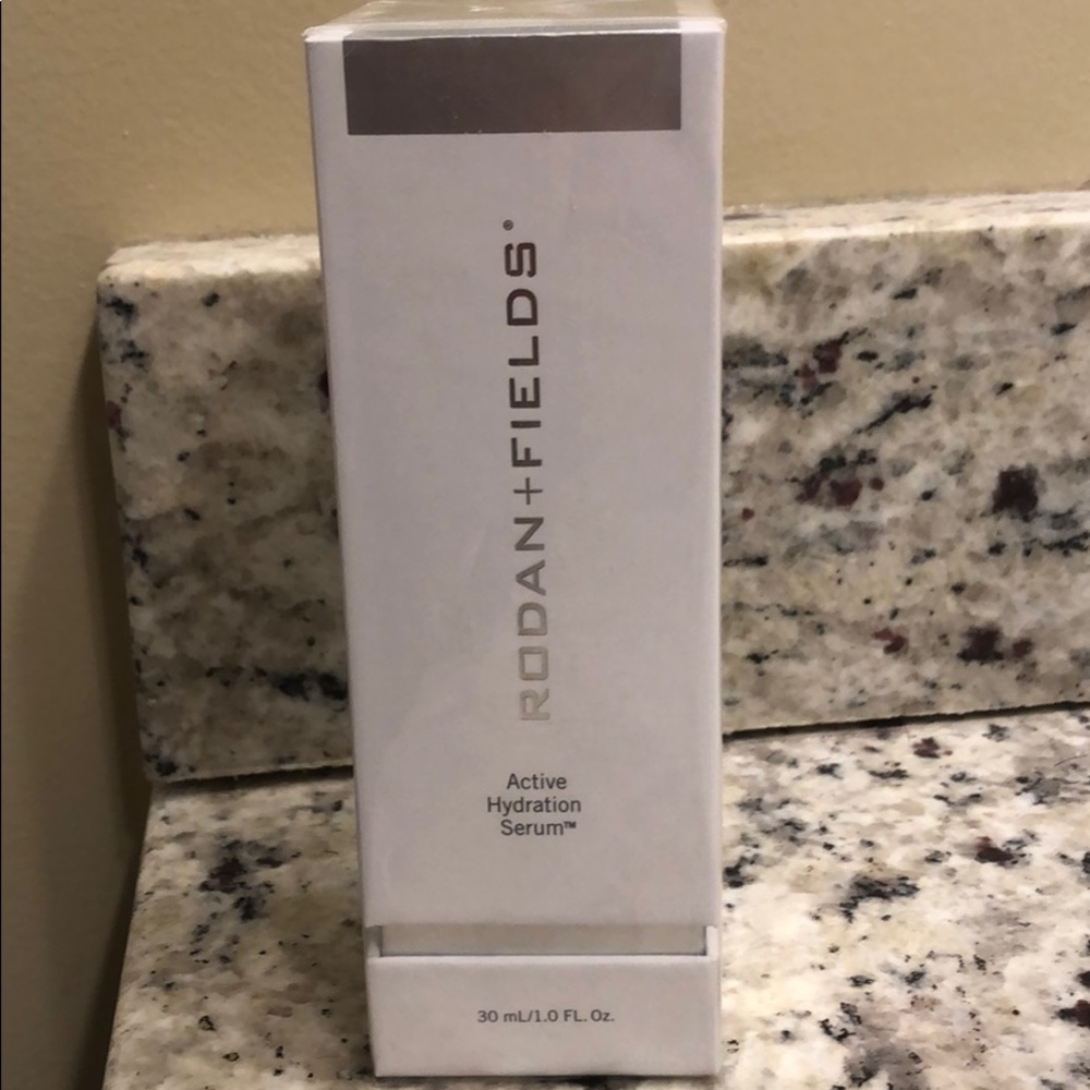 Rodan + fields active hydration serum